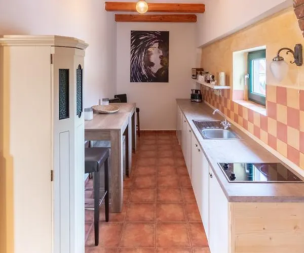 Sirius E In Center Of Cb *